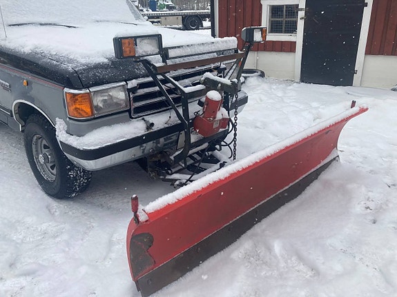 Snöblad till SUV/Pickup Western med hydraulisk sväng