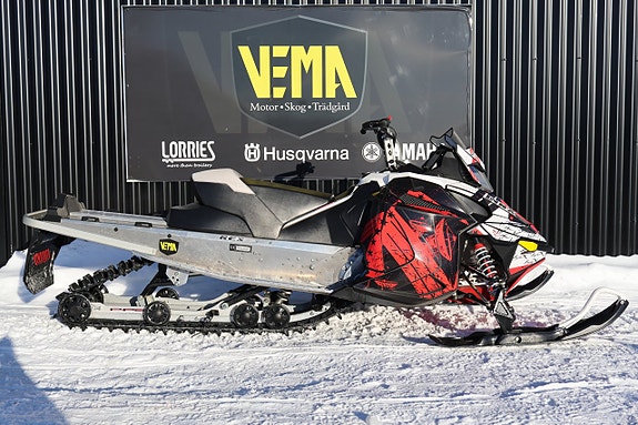 Lynx BOONDOCKER 800 E-TEC -11