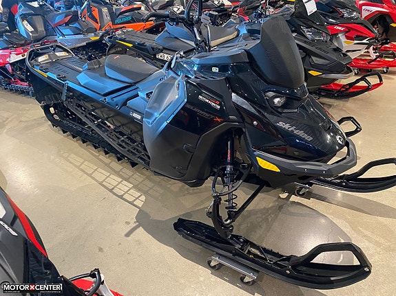 Ski-Doo Summit EXP 850 E-TEC T 2 of 7