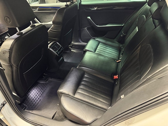Skoda Superb 19 of 22