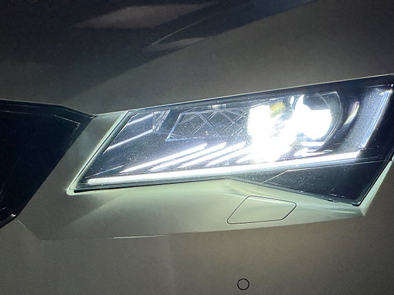 Skoda Superb 7 of 22
