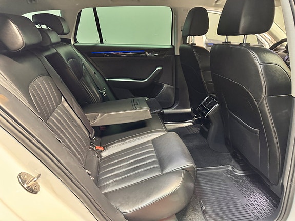 Skoda Superb 16 of 22