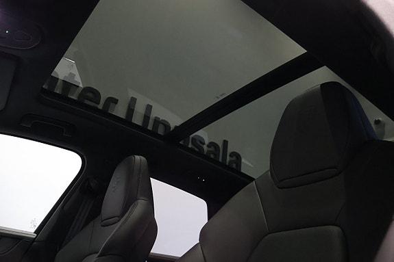 Porsche Cayenne 9 of 9