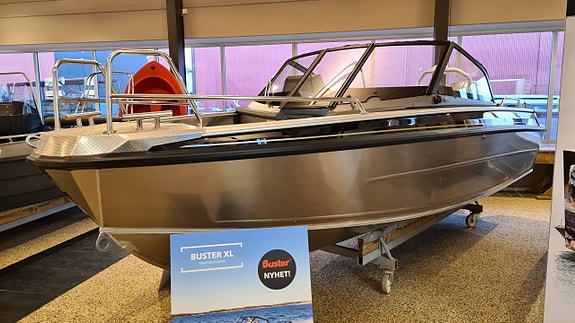 Buster XL V-max ny 2026 Yamaha VF115 XA V-max **BOAT WEEK** 9 of 12