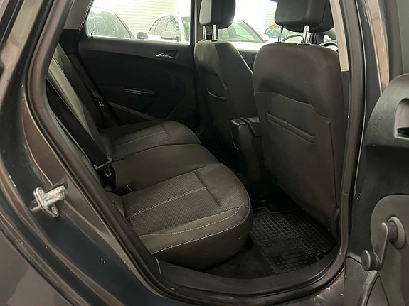 Opel Astra 15 of 16
