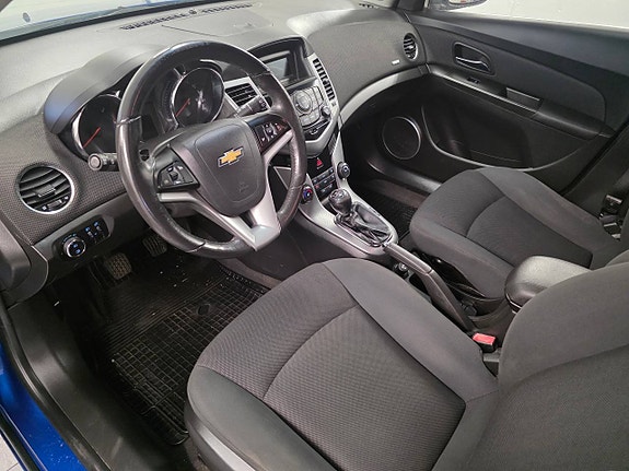 Chevrolet Cruze 1.7 TD Man *2012* Atraktor 5 of 5