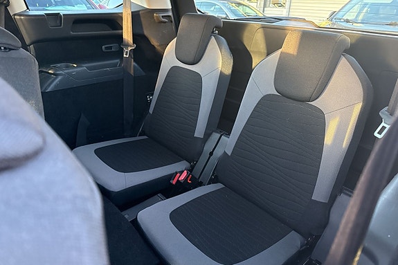 Citroen Grand C4 Picasso 10 of 21