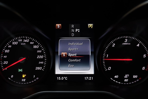 Mercedes-Benz C220 d 25 of 25