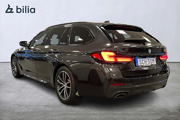 BMW 520d 2 of 5