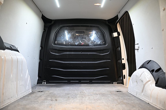 Volkswagen Caddy Maxi 9 of 30