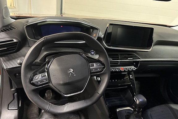 Peugeot 2008 8 of 14