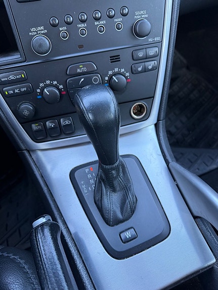 Volvo XC70 18 of 24