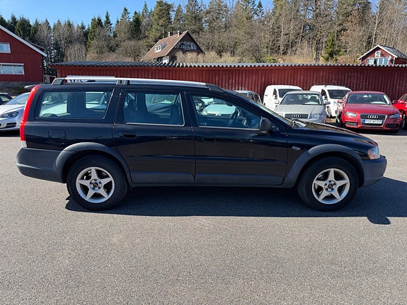 Volvo XC70 6 of 24