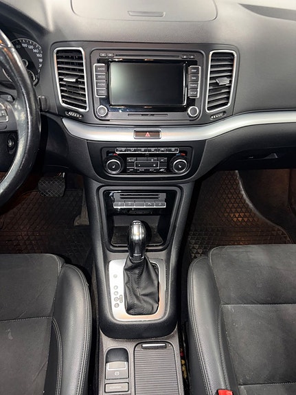 Volkswagen Sharan 4 of 5
