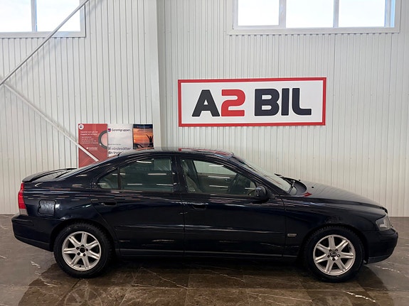 Volvo S60 3 of 5