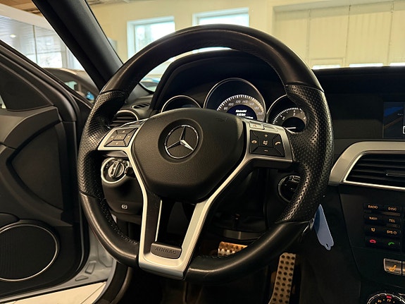 Mercedes-Benz C220 11 of 22
