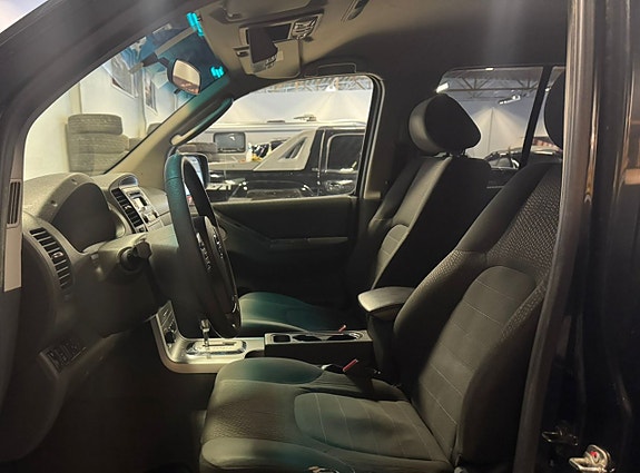 Nissan Navara 11 of 16