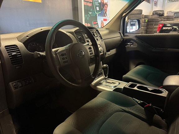 Nissan Navara 12 of 16