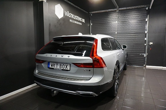 Volvo V90 Cross Country 5 of 5