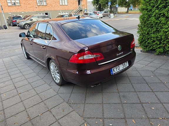 Skoda Superb 3 of 21