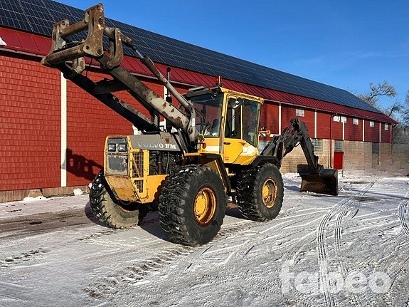 Volvo BM EL70C Traktorgrävare (121045)