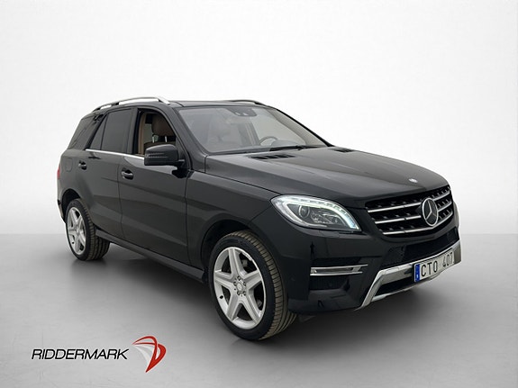 Mercedes-Benz ML350 4 of 5