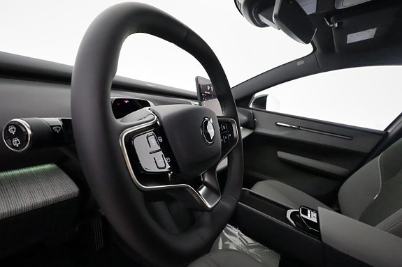 Volvo EX30 14 of 24