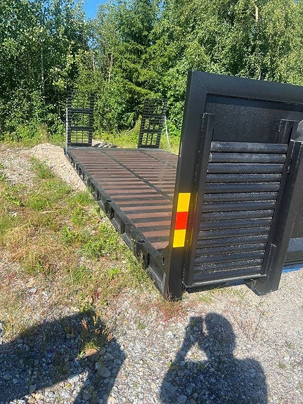 Maskinflak 24 ton lågbyggd 8 of 9