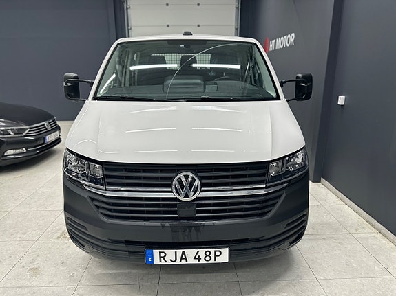 Volkswagen Transporter 3 of 5