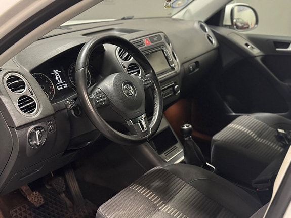 Volkswagen Tiguan 5 of 5