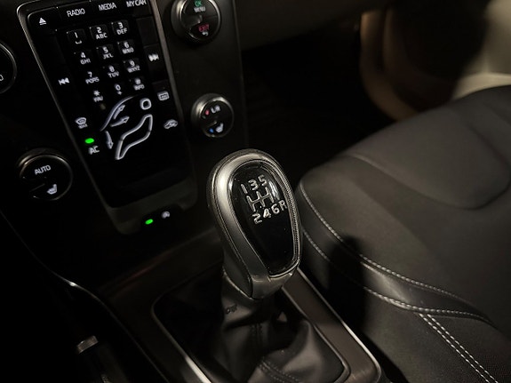 Volvo V40 14 of 22