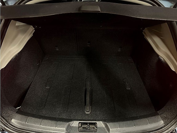 Volvo V40 21 of 22