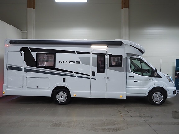 Ci Magis 82 XT Aut I ALDE I 3500kg I Låga långbäddar I Taksäng 2 of 21