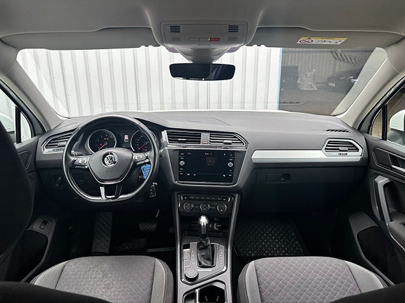 Volkswagen Tiguan 14 of 18
