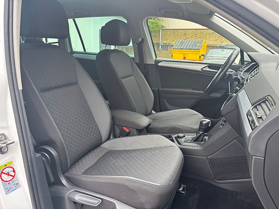 Volkswagen Tiguan 12 of 18