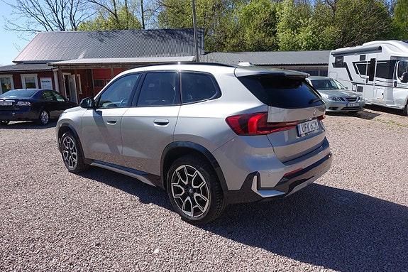 BMW X1 3 of 5