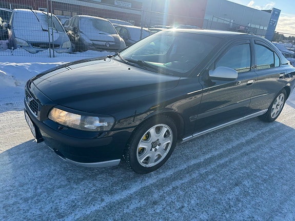 Volvo S60 16 of 27