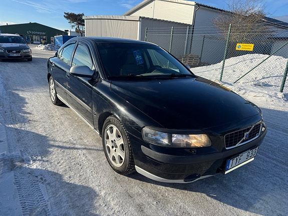Volvo S60 11 of 27