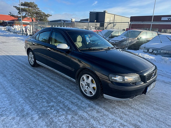 Volvo S60 15 of 27