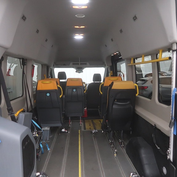 Ford Transit 12 of 27