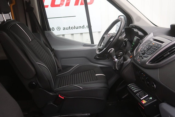 Ford Transit 8 of 27