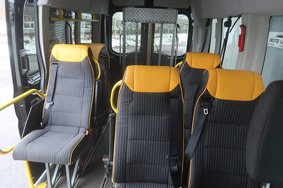 Ford Transit 11 of 27