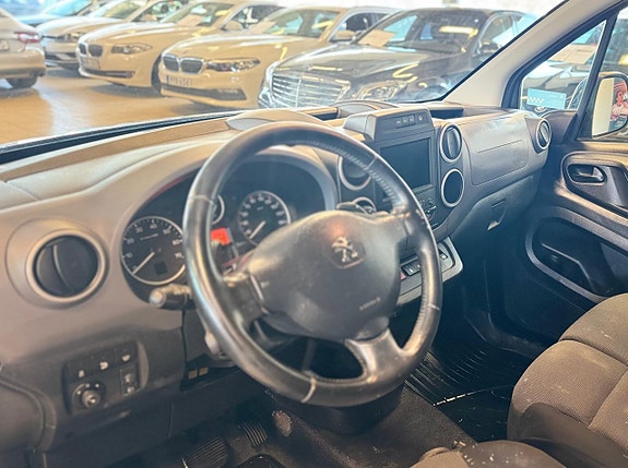 Peugeot Partner 8 of 11