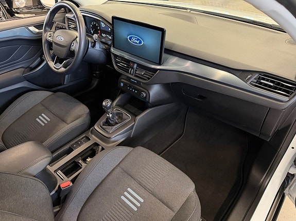 Ford Focus 12 of 21