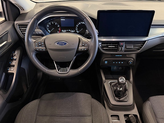 Ford Focus 11 of 21