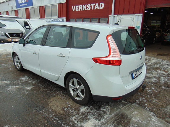 Renault Grand Scenic III 4 of 5