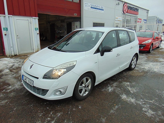 Renault Grand Scenic III 2 of 5