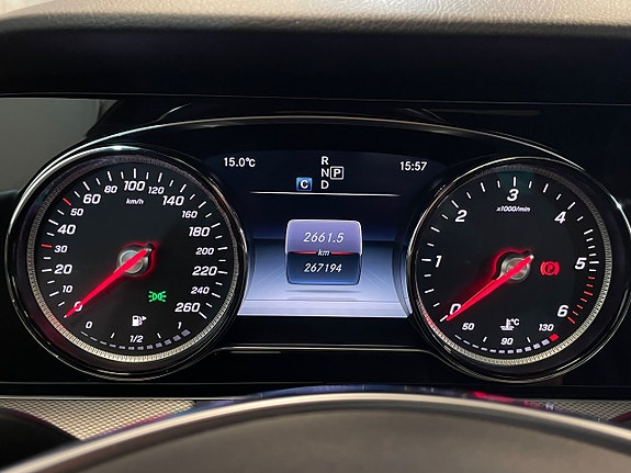 Mercedes-Benz E220 d 12 of 26