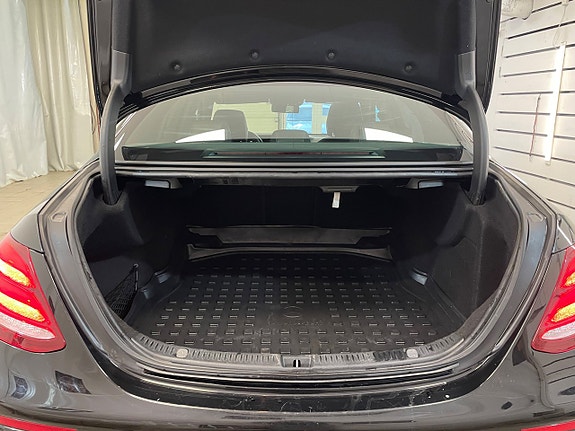 Mercedes-Benz E220 d 21 of 26