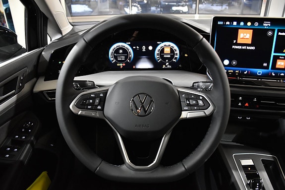 Volkswagen Golf I 11 of 24